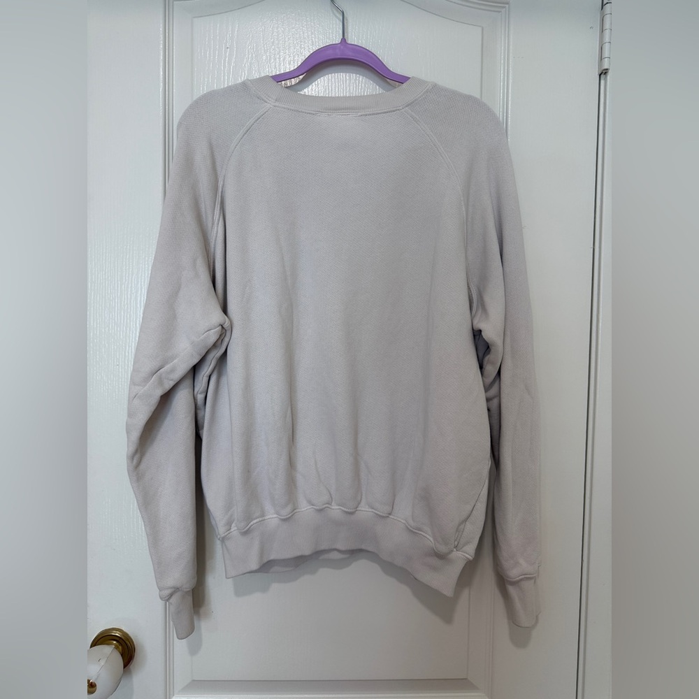 Good American Pisces Graphic Sweatshirt Khloe Kardashian Cream Fits Medium 2/3 - Picture 6 of 6